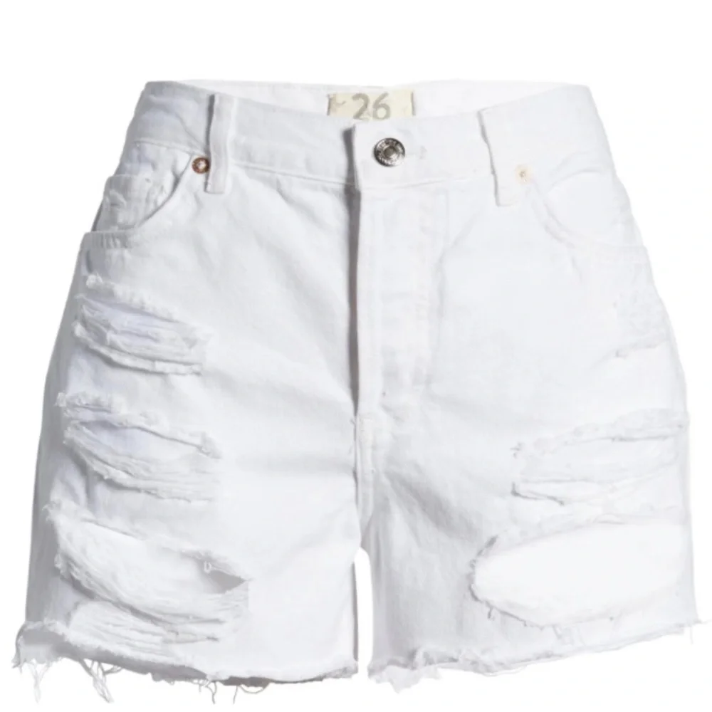 NEW FREE PEOPLE - Mid Rise Distressed Denim Shorts Maggie - Picture 2 of 9